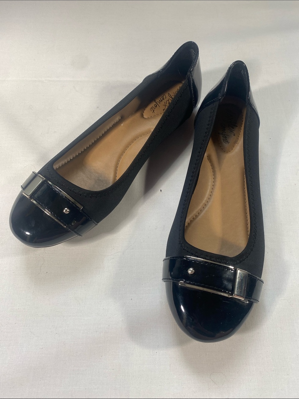 Dexflex comfort Black Round-Toe Ballet Flats with Patent Trim Silver Buckle
